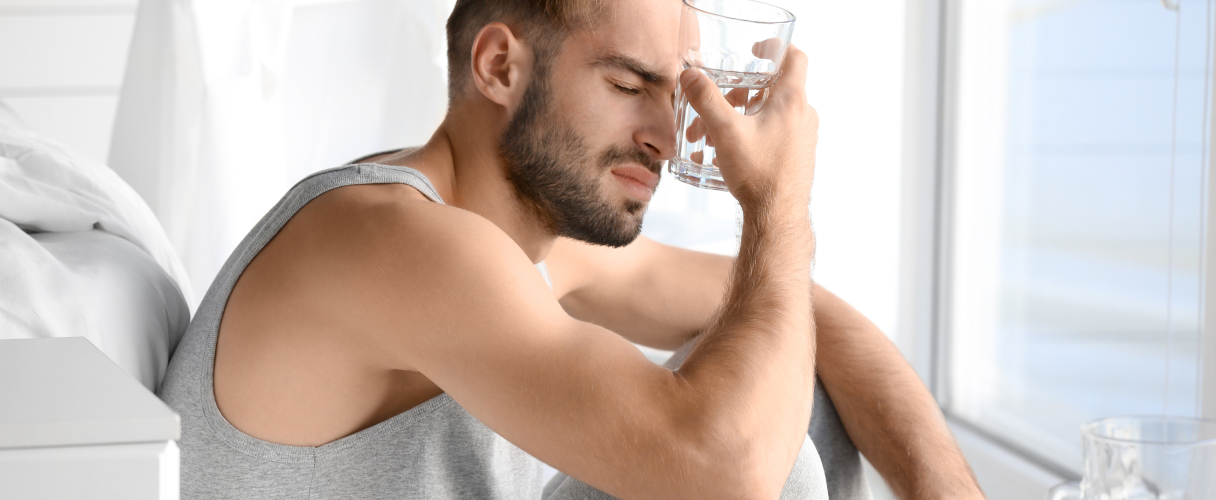 Трясет после алкоголя. Краснеет и шелушится кожа на лице, чешется, сохнет у мужчины, женщины. Как меняется внешность после отказа от алкоголя - Piramed Почему закладывает нос после алкоголя когда пьешь? - ГБУЗ МО "Озерская.